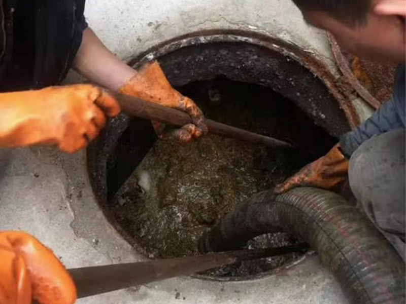 湘乡清理化粪池时如何避免沼气的危害?